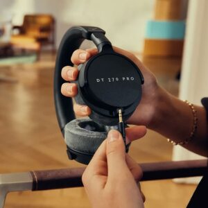 Beyerdynmaic DT 270 PRO Compact Studio Headphone