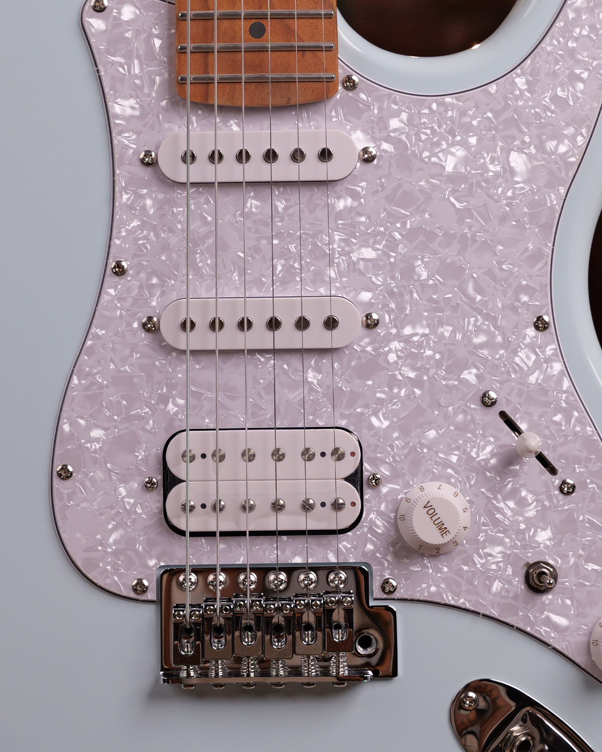 SQOE SEST500 Macaron Blue Electric Guitar – HSS - Image 3